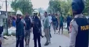 Bentrokan Pemuda Maluku: Satu Tewas, Ratusan Rumah Terbakar