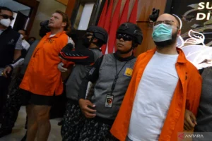 Buronan Interpol Ditangkap - WN Inggris Bos Sindikat Kriminal Tertangkap di Bali