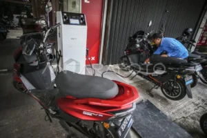 Pengangkutan Sampah Efisien: Strategi Jakbar Hadapi Pemangkasan Kuota