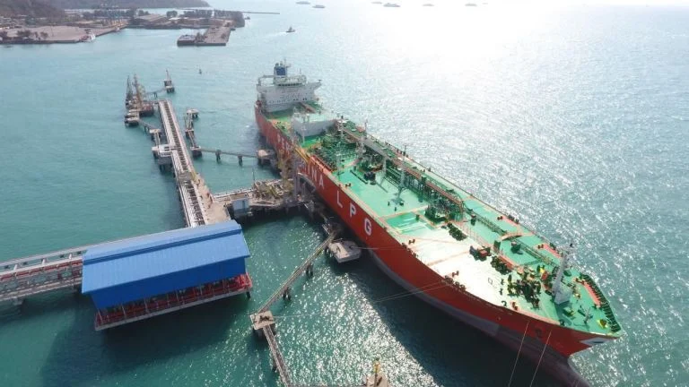 Biosolar B40 KAI: Seluruh Lokomotif Kini Pakai Energi Hijau