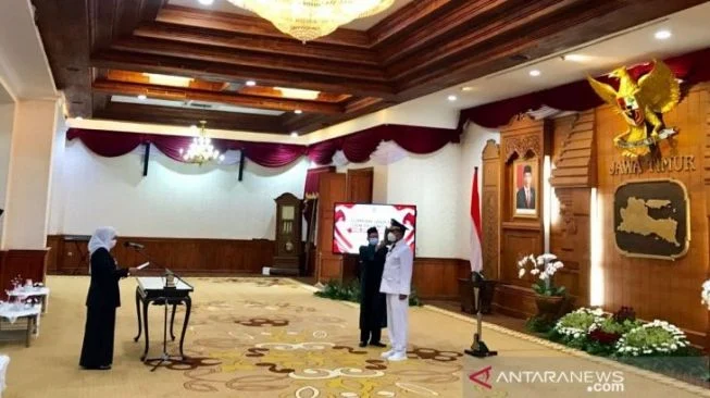 Bupati Tulungagung Gatut Sunu Wibowo Resmi Ditahan KPK