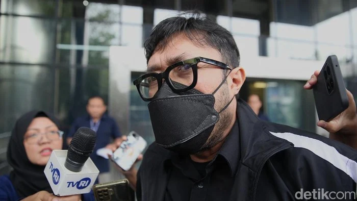 Kasus suap Bupati Bekasi Seret Istri Ono Surono ke KPK