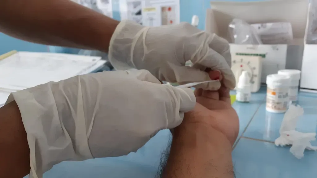 Kulit pohon Cinchona: Senjata Utama Melawan Wabah Malaria 2026