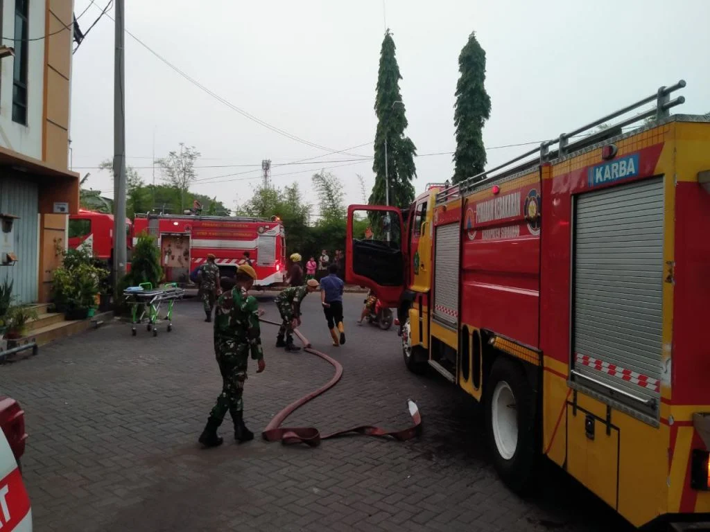 Ledakan maut pabrik baja Sidoarjo terjadi saat pemotongan besi