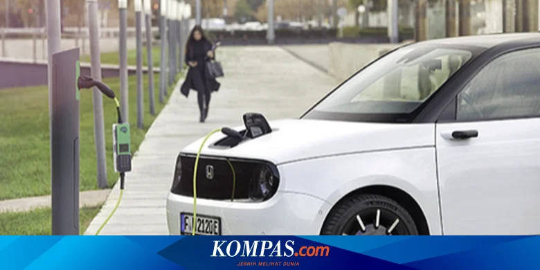 Modal Honda Brio Bertahan di Era Mobil Listrik dan Krisis BBM