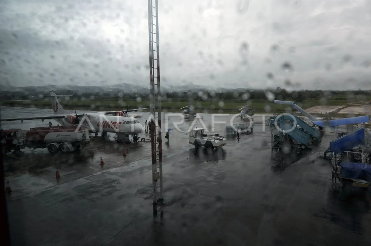 Penerbangan Bandara Soetta Alami Gangguan Akibat Cuaca Buruk