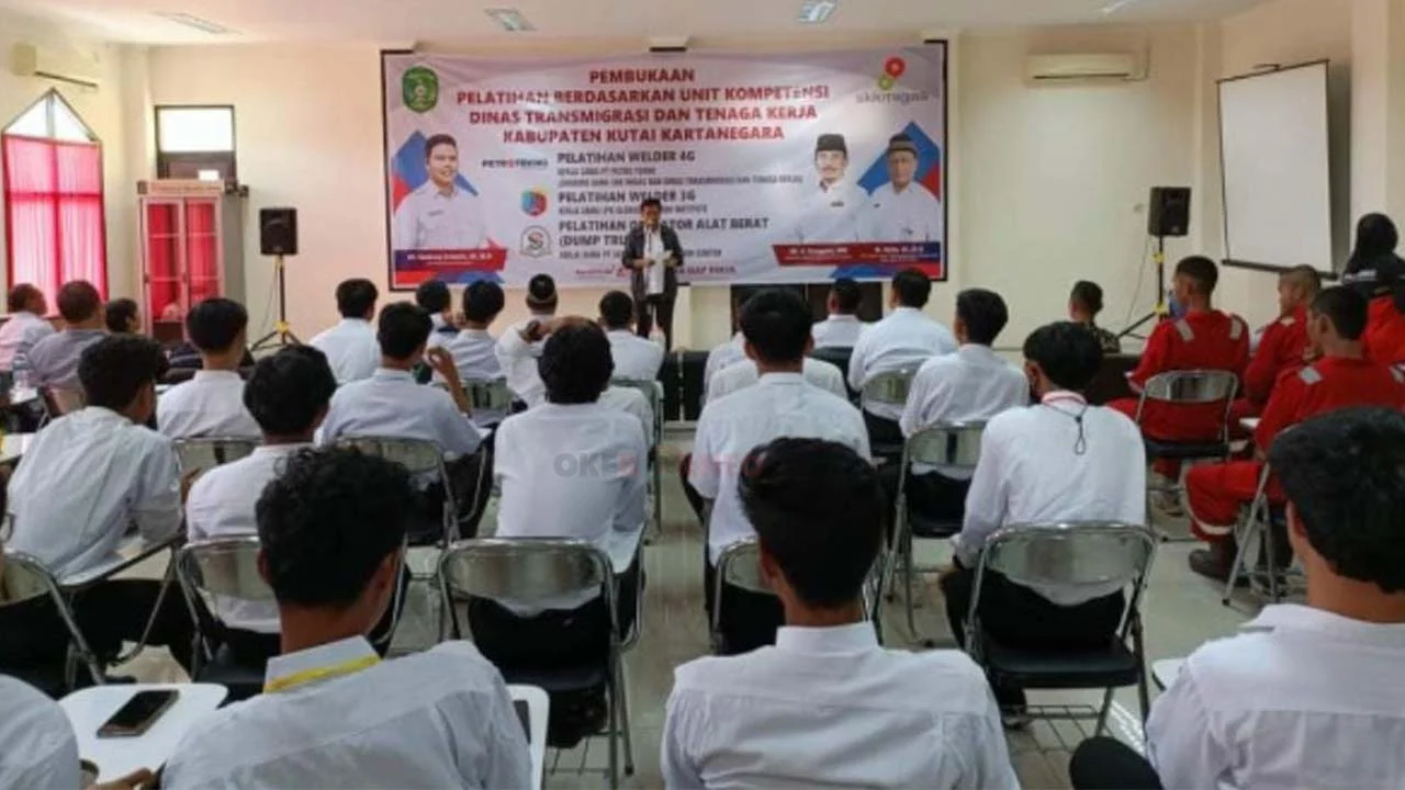 Peningkatan kualitas tenaga kerja lokal Sidoarjo melalui pelatihan digital 2026