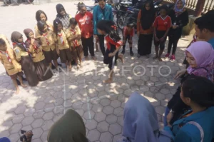 Permainan tradisional anak kini jadi tren alternatif HP
