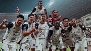 Persib Bandung Unggul 9 Poin atas Persija Jakarta, Bojan Hodak Tetap Waspada