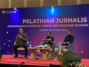 Rupiah Bangkit Menguat Setelah Tinggalkan Level Rp17 Ribu