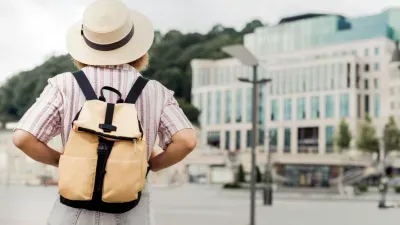 Tips Backpacker Eropa 2026: Cara Hemat Internet dan Budget