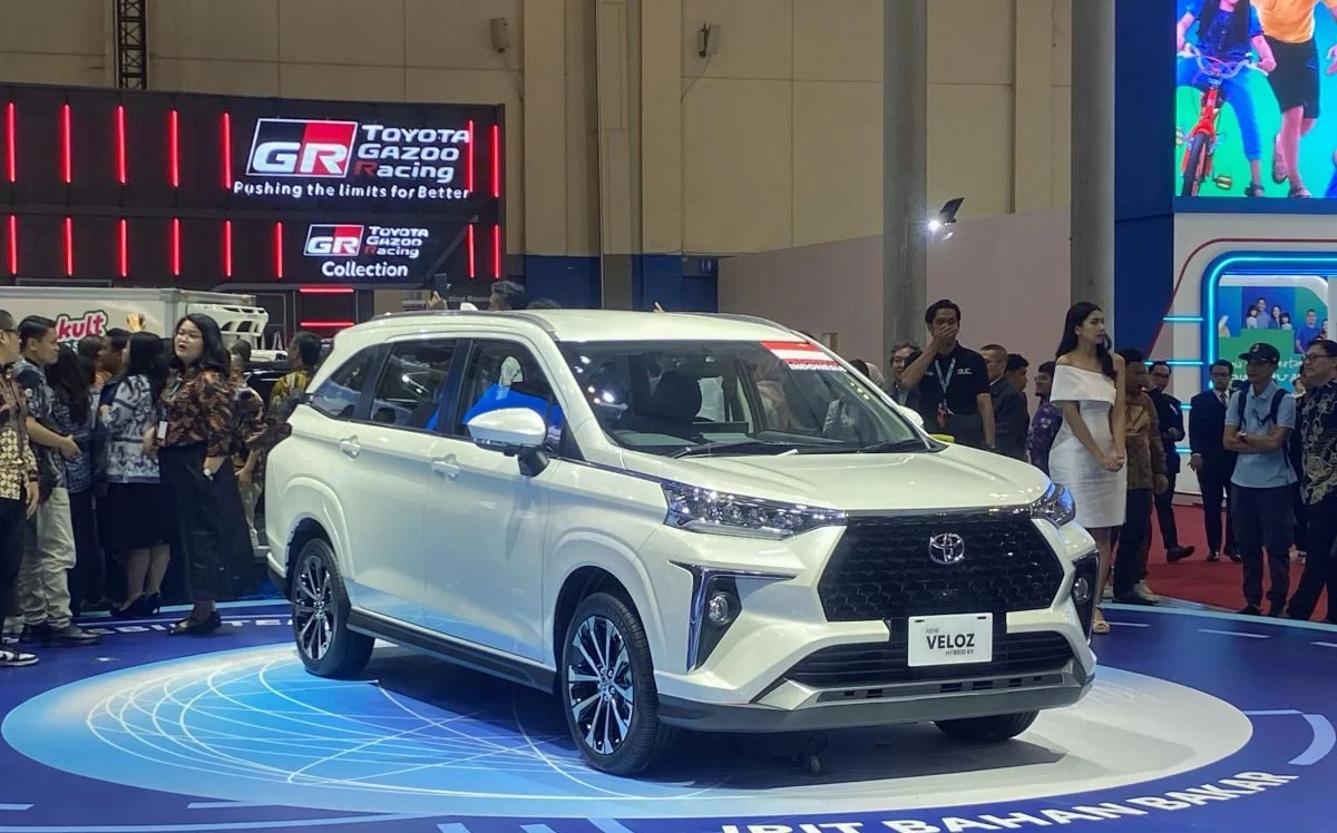 Toyota Veloz Hybrid Resmi Meluncur dengan Performa Efisien